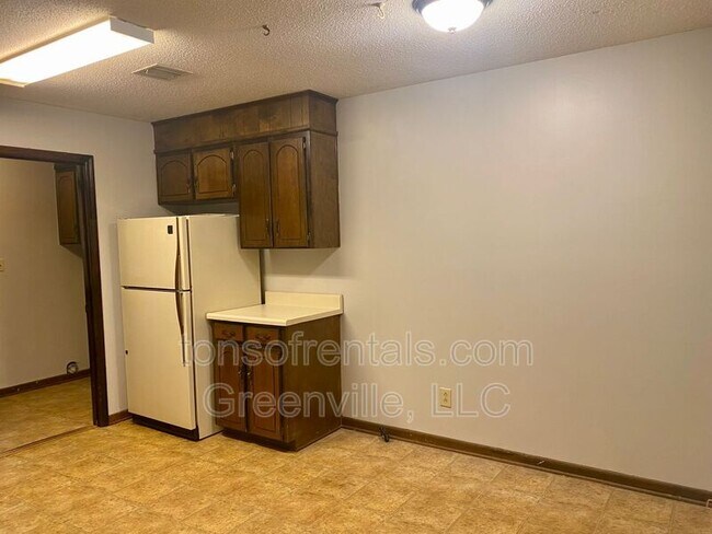 Building Photo - 106 Diehl Ct