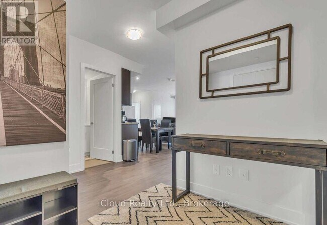 Photo du bâtiment - 2550 Simcoe St N