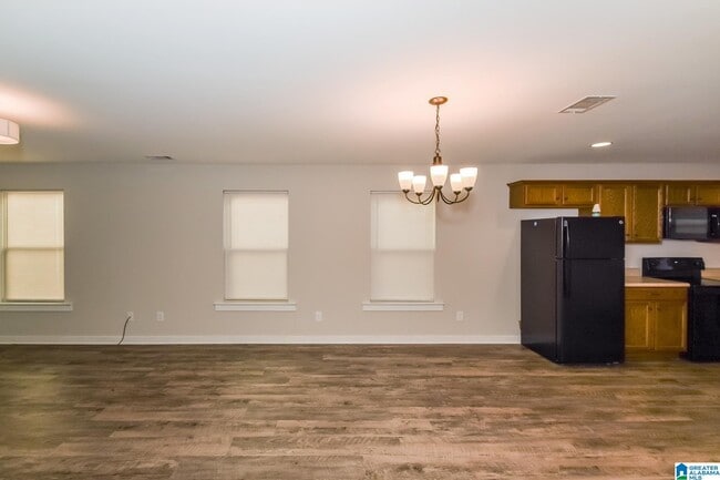 Building Photo - 75 Deer Creek Dr