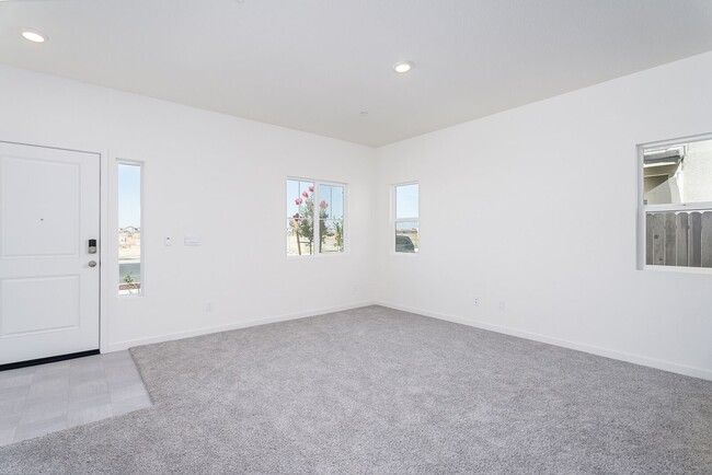 Building Photo - 1049 San Anselmo Ln