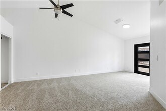 Building Photo - 4818 Carefree Dr