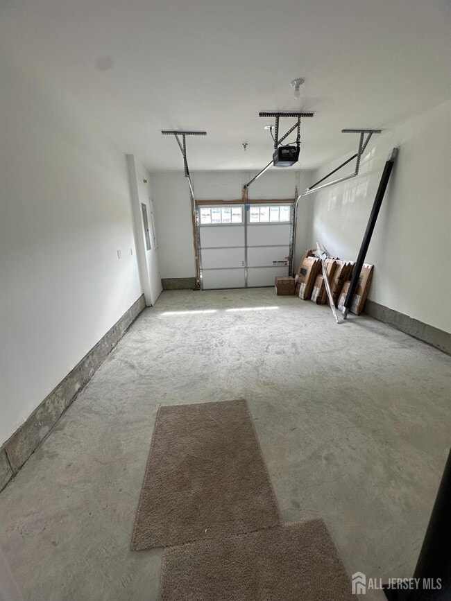 Building Photo - 10102 Donatello Dr