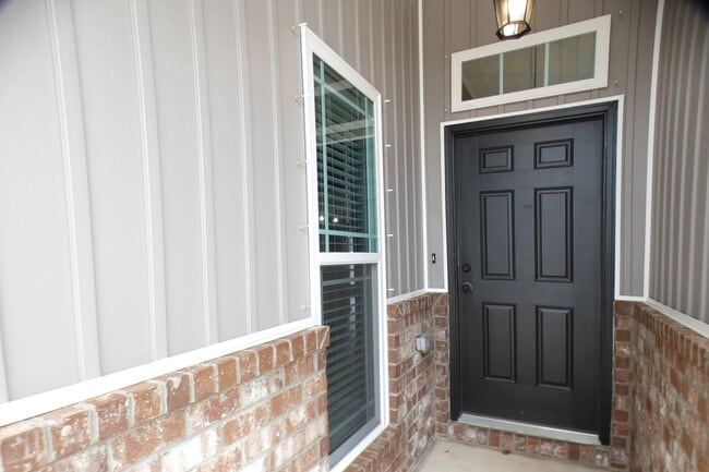 Building Photo - 3-Bedroom Home - The Woodlands