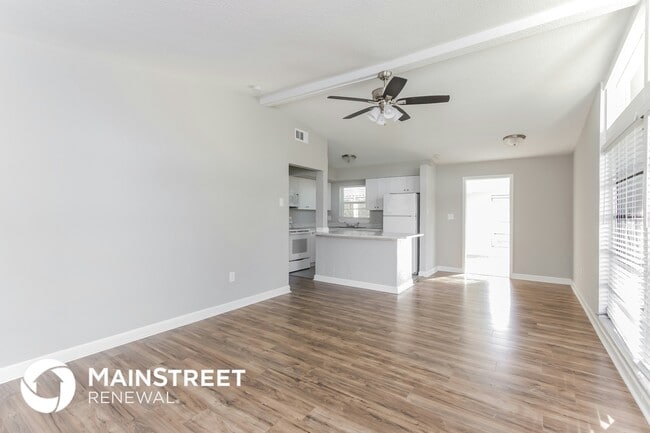 Foto del edificio - 3535 24th Pkwy