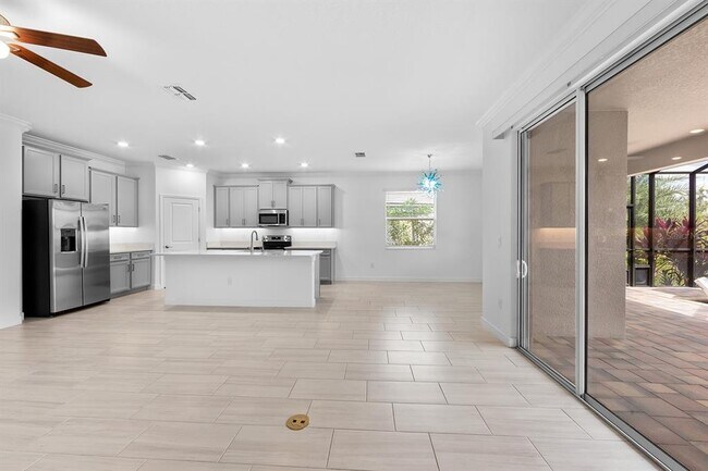 Foto del edificio - 14265 17th Ct E