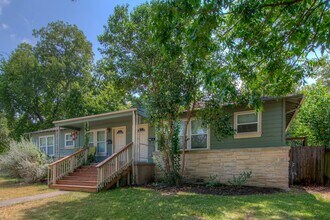 Building Photo - 4805 Evans Ave