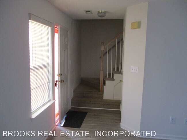 Building Photo - 2 br, 2.5 bath House - 1506 Queens Crossing