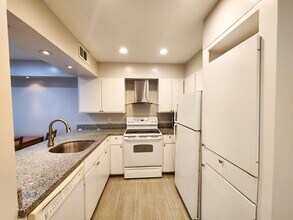 Building Photo - 2575 Marilee Ln