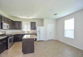 Building Photo - 5827 Banyan Oak Ct