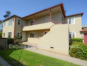 Building Photo - 808 Palm Dr