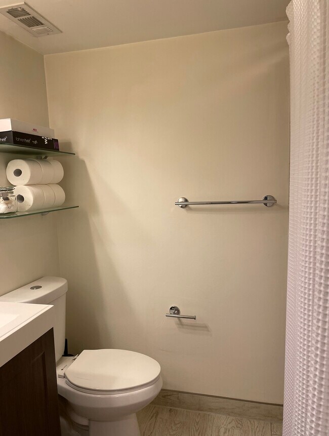 Foto del edificio - 110 G St SW