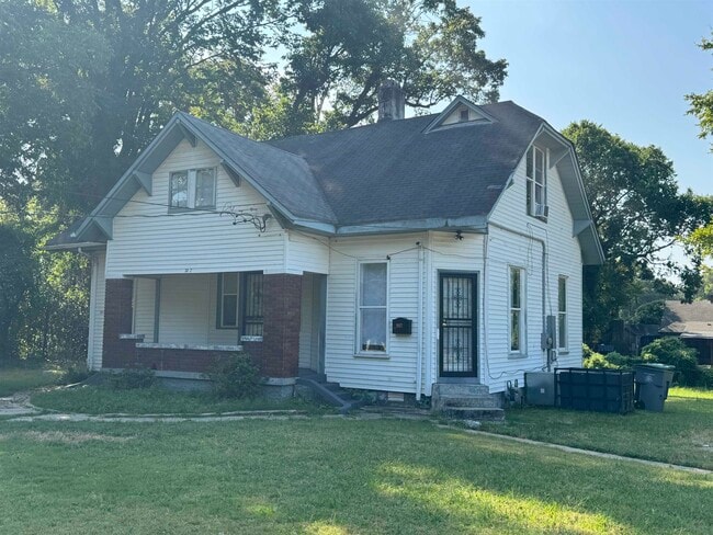 Building Photo - 1817 Edward Ave