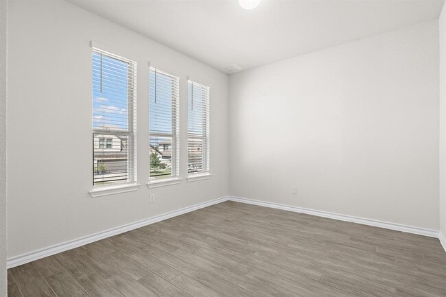 Building Photo - 148 Limonite Ln