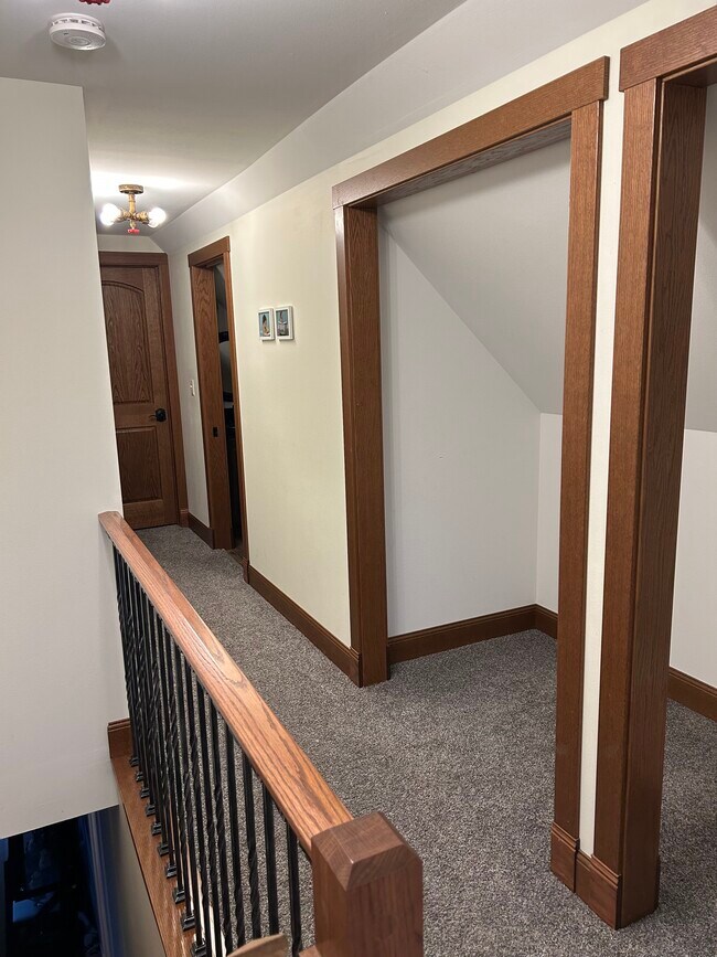 Building Photo - 326 3rd Ave