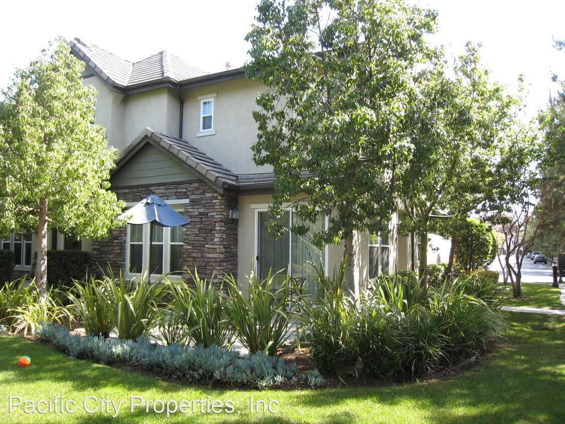 Primary Photo - 3 br, 2.5 bath House - 3351 Via Merano