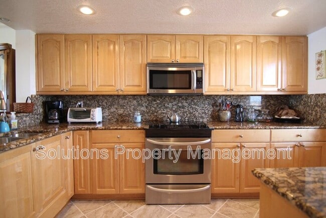 Building Photo - 1095 N Hwy A1A