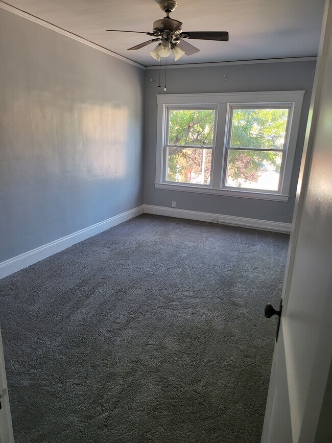 Foto del edificio - 18204 Detroit Ave