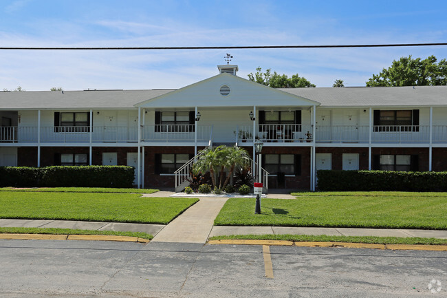 Building Photo - Colony House