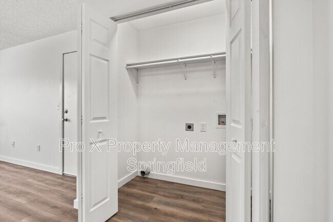 Foto del edificio - 3160 W Greenwood St