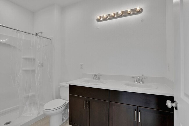 Foto del edificio - New 3/2.5 Construction Townhome!