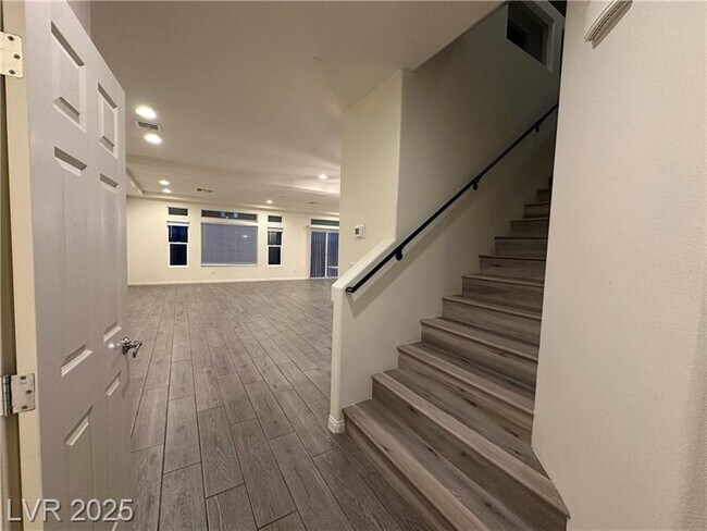 Foto del edificio - 7030 Ghost Hill St