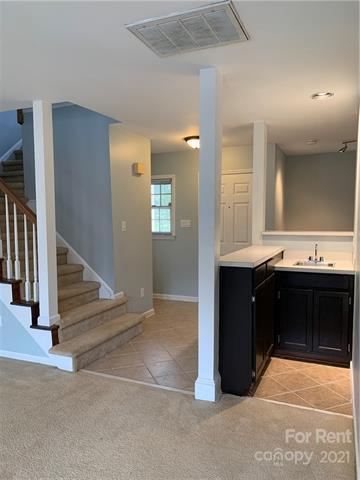 Building Photo - 9336 Kings Falls Dr