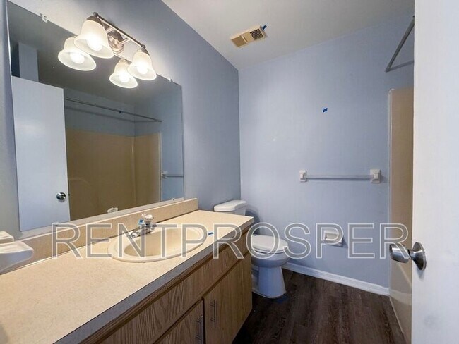 Foto del edificio - 1054 Mollie Ln