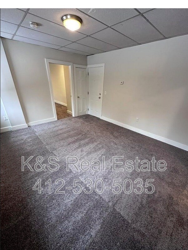 Foto del edificio - 445-445 Library St