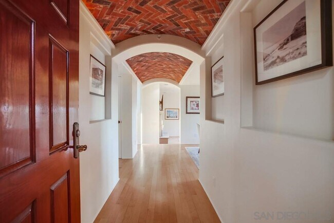 Building Photo - 222 3rd St