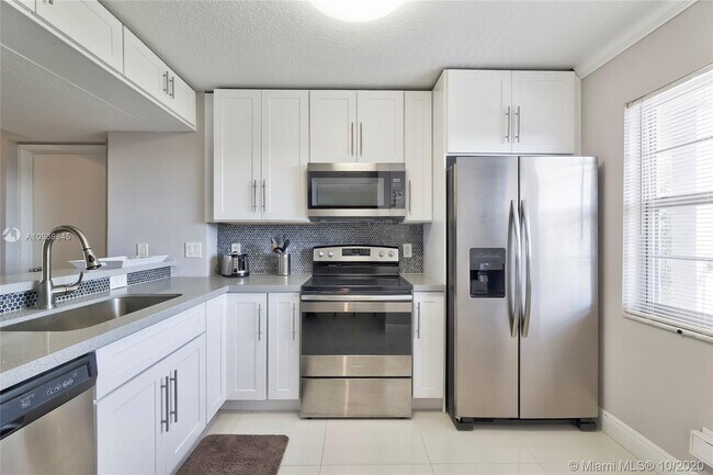 Foto del edificio - 4091 Cypress Reach Ct