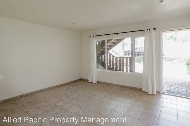 Building Photo - 2 br, 2 bath House - 3880 W. Jacinto View ...