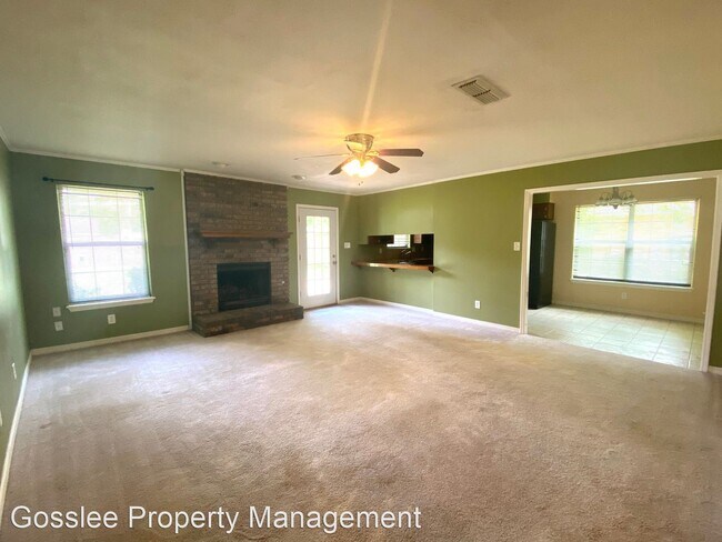 Foto del edificio - 3 br, 2 bath House - 1063 Woodshire Circle