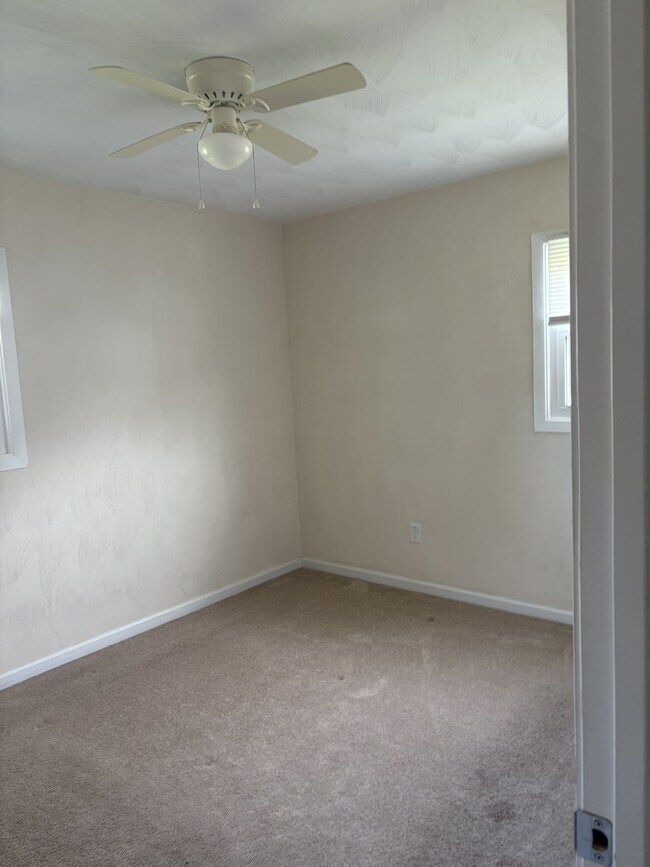 Foto del edificio - 4717 Holladay Rd