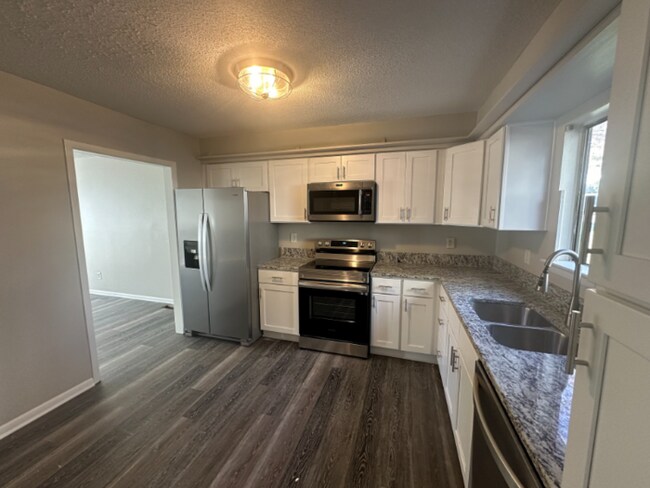 Foto del edificio - Spacious Condo/Townhome over 1900 sqft.