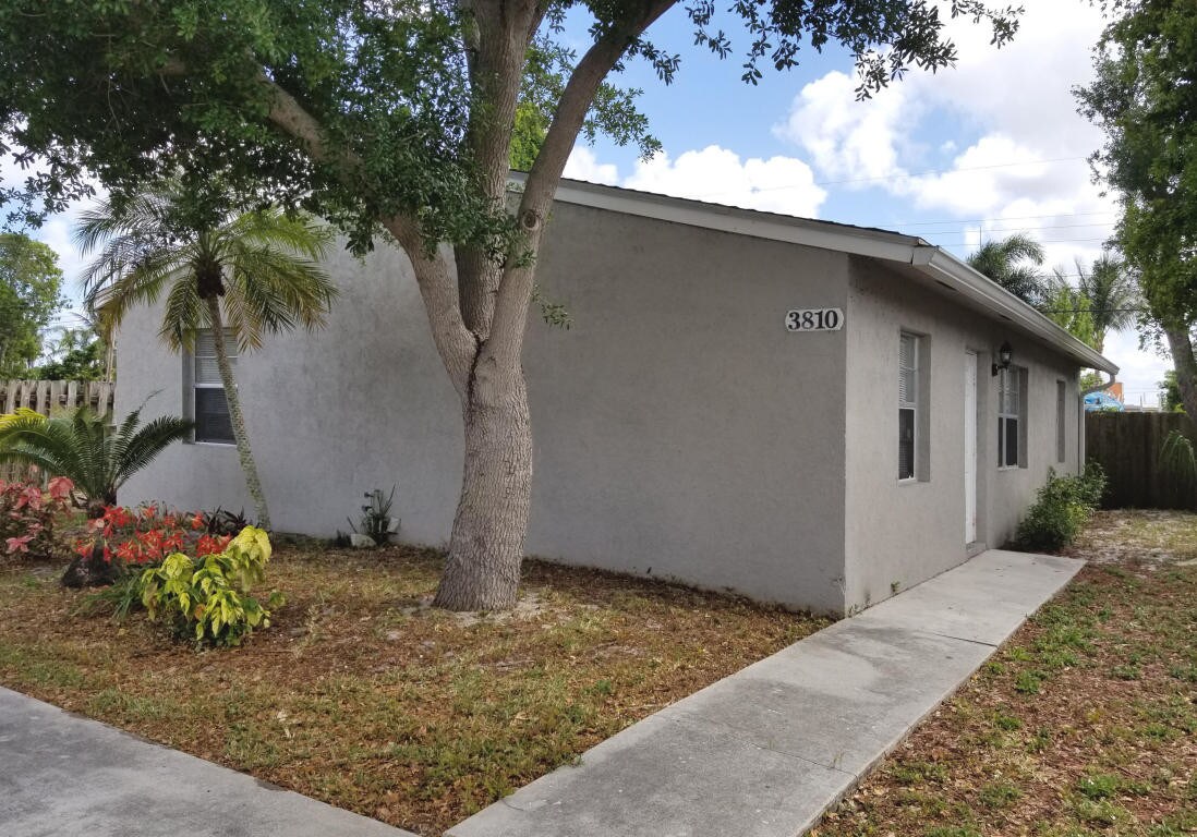 Foto principal - 3810 Oswego Ave