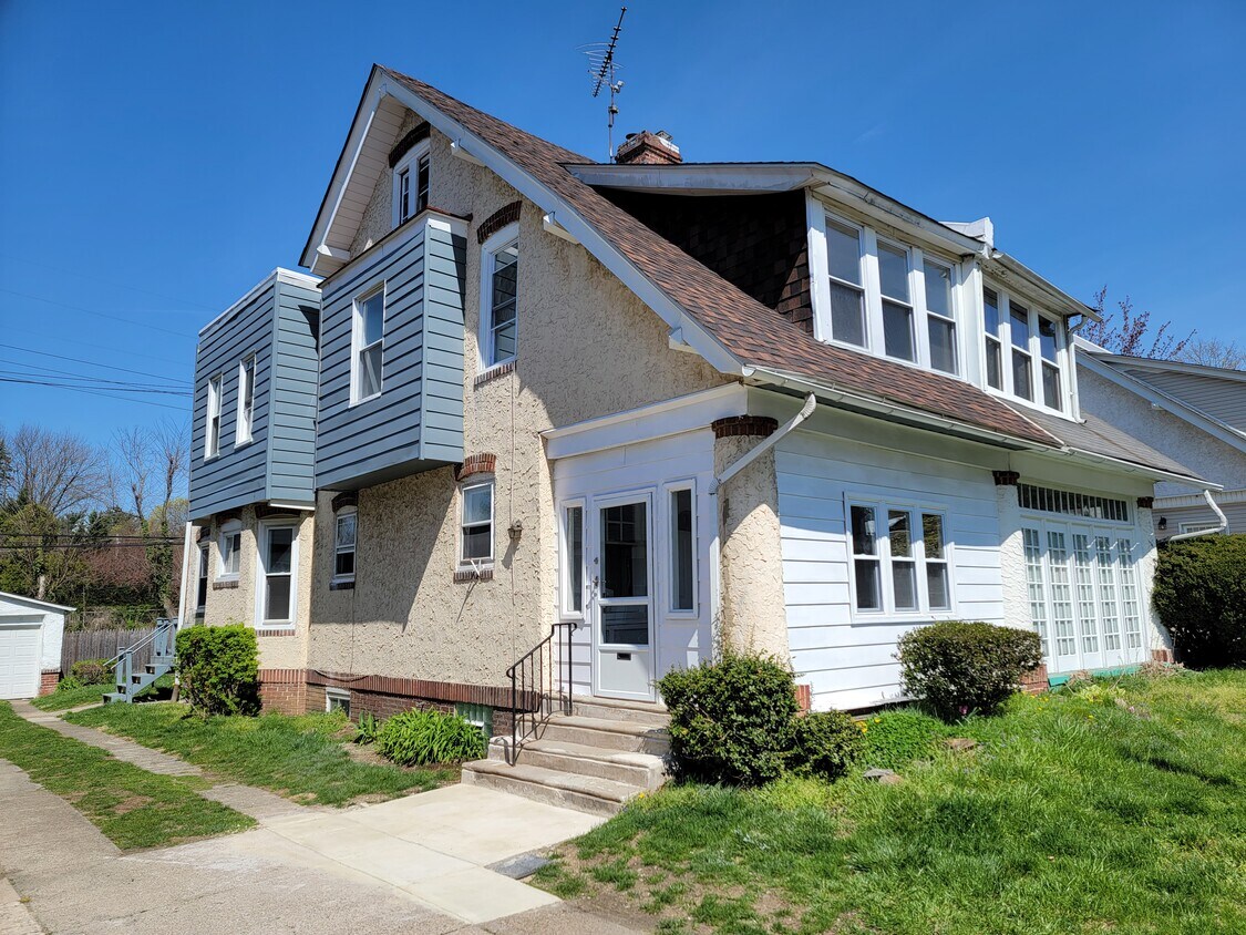 Primary Photo - 6528 N 9th St