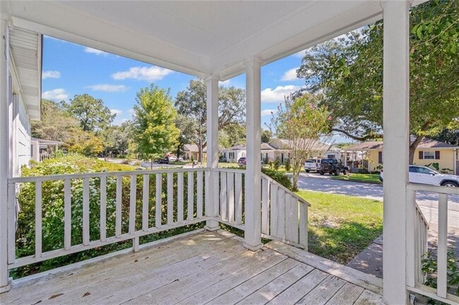 Foto del edificio - 555 Shady Oak Dr