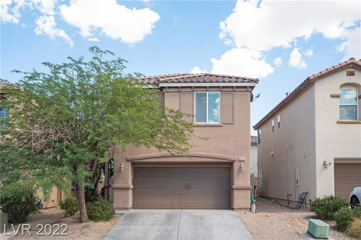 Foto principal - 3 BEDROOM SOUTHWEST HOME!