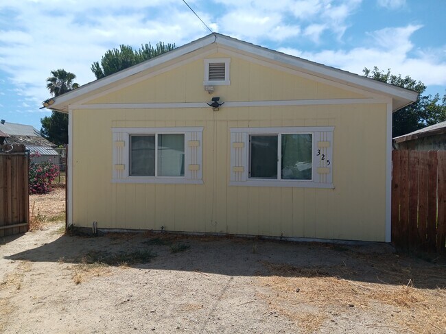 Frente de la casa - 327 Adeline St