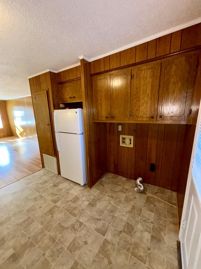 Building Photo - 610 Ruffin St