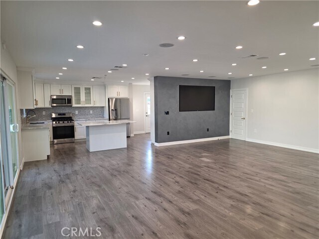 Foto del edificio - 7954 Crosnoe Ave