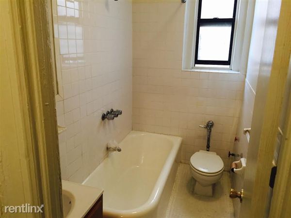 Foto del edificio - 3241 Kingsbridge Ave