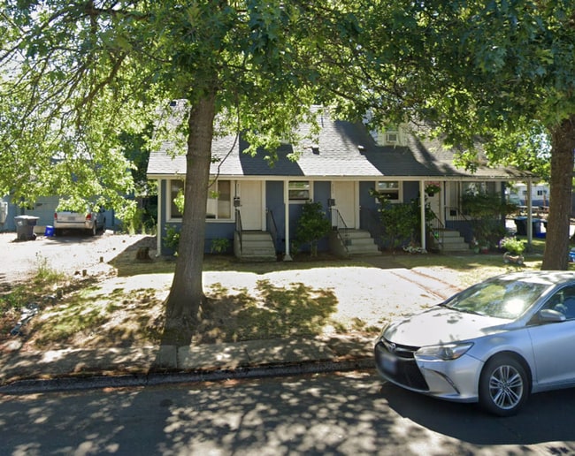 207-209-211 N 24th ST - 207-209-211 N 24th ST Apartment
