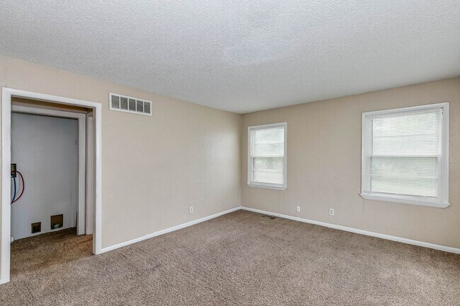 Foto del edificio - 1728 N Hillside St