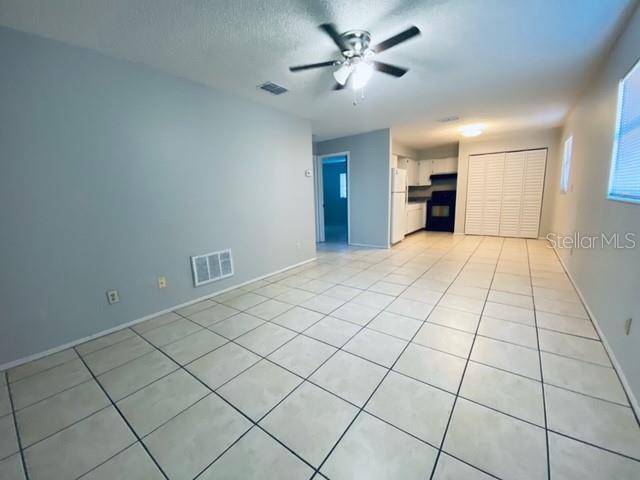 Building Photo - 2711 South Dr