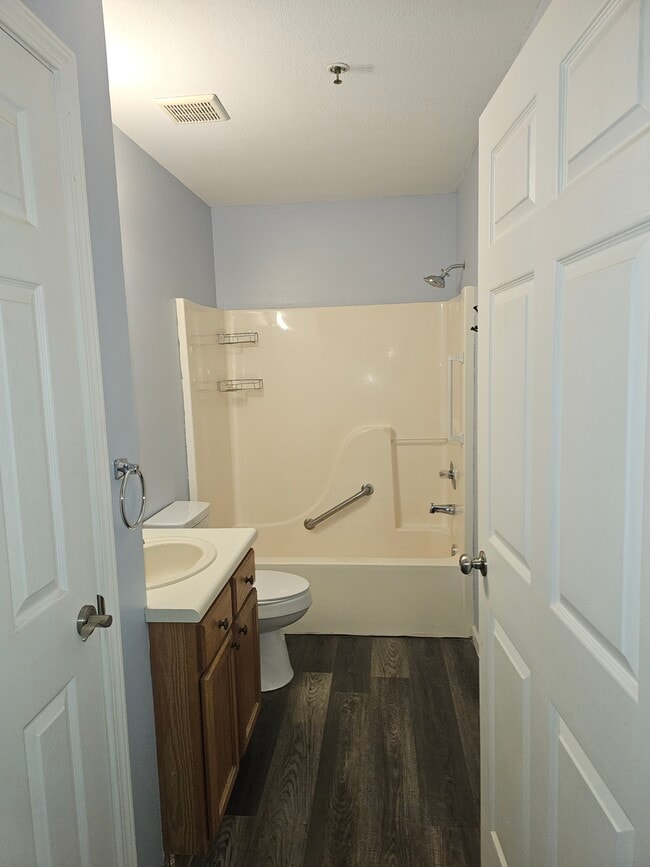 Building Photo - 143 Vixen Cir
