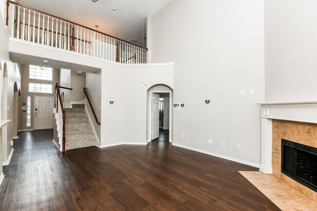 Building Photo - 5824 Fathom Dr