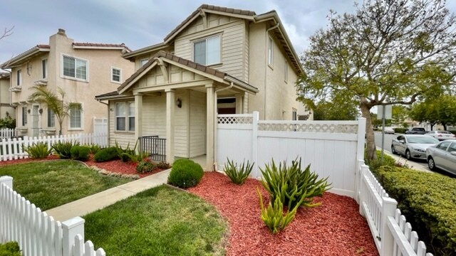 Foto del edificio - 2320 Nightshade Ln