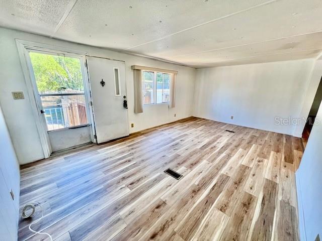 Foto del edificio - 1216 Liveoak Pkwy