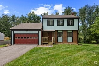 Building Photo - 1007 Horseshoe Ln
